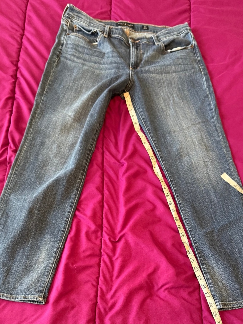 Lucky Brand Sweet Straight Mid Rise Medium Wash Jeans – Size 12 / 31